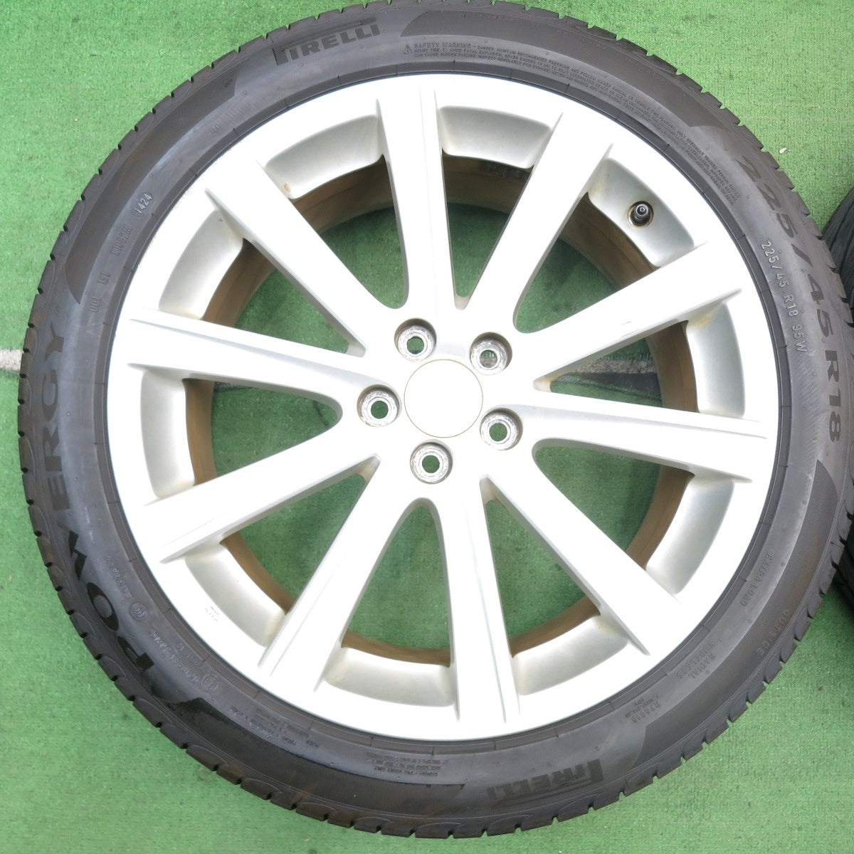 バリ溝！24年！9.5分★スバル レガシィ ツーリング ワゴン 純正 225/45R18 ピレリ POWERGY 18インチ PCD100/5H★5081301AKノ