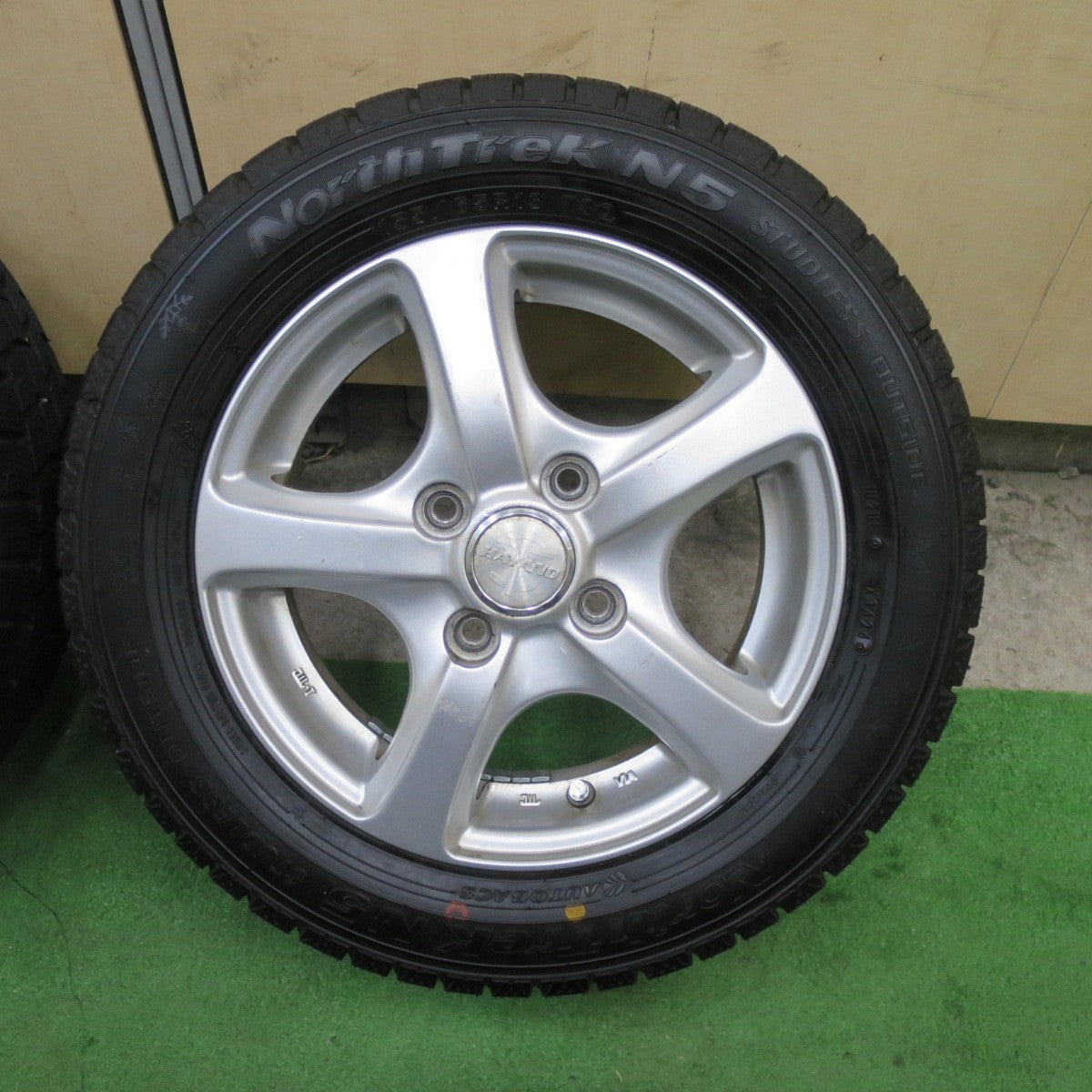 バリ溝！24年！ほぼ10分★スタッドレス 155/65R13 オートバックス ノーストレック N5 HAYANO ハヤノ 13インチ PCD100/4H★6042702TTス