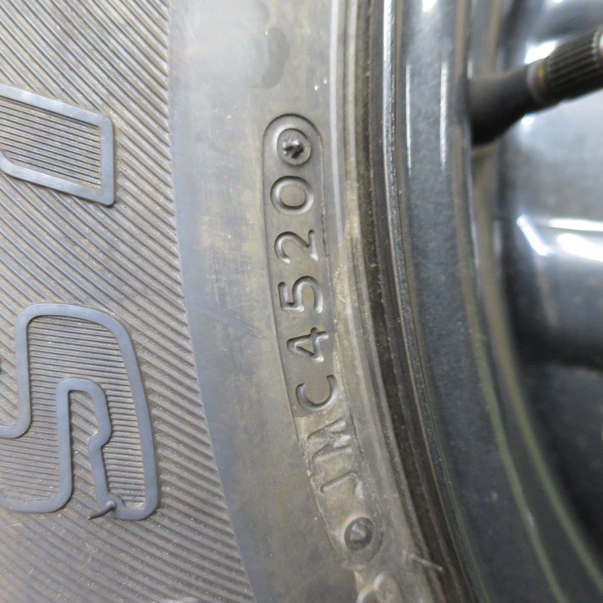 未使用！1本◎スズキ JB64 ジムニー 純正 スチール 175/80R16 ブリヂストン デューラー H/T 684Ⅱ DUELER 16インチ PCD139.7/5H◎6100602ナノ