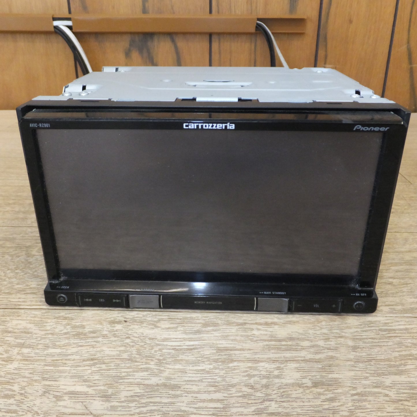 [送料無料] ★カロッツェリア carrozzeria AV一体型メモリーナビゲーション 楽NAVI AVIC-RZ901 パイオニア Pioneer★