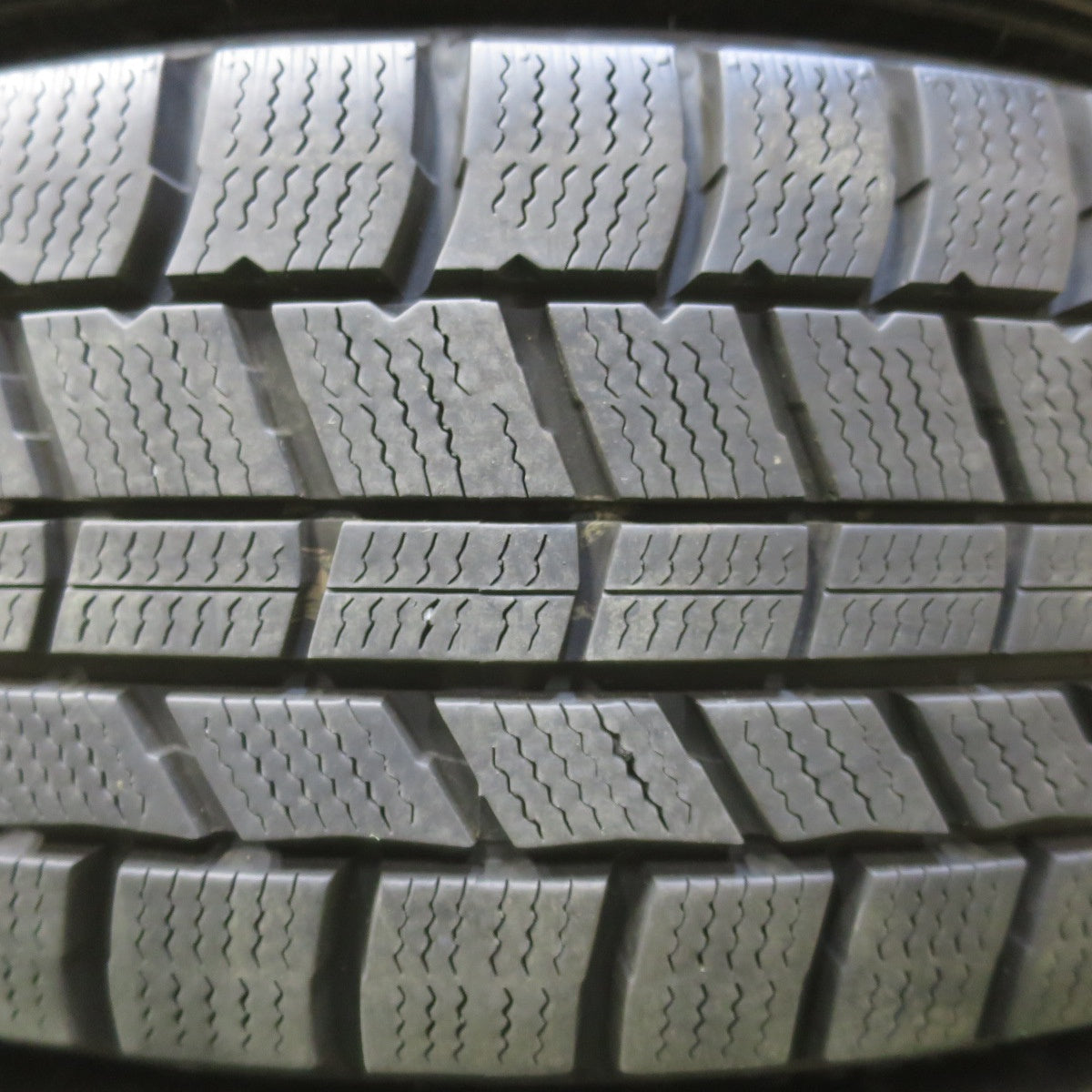 バリ溝！22年！キレイ！9.5分◎スタッドレス 175/65R15 オートバックス ノーストレック N5 LEBEN レーベン 15インチ PCD100/4H◎6072308イス