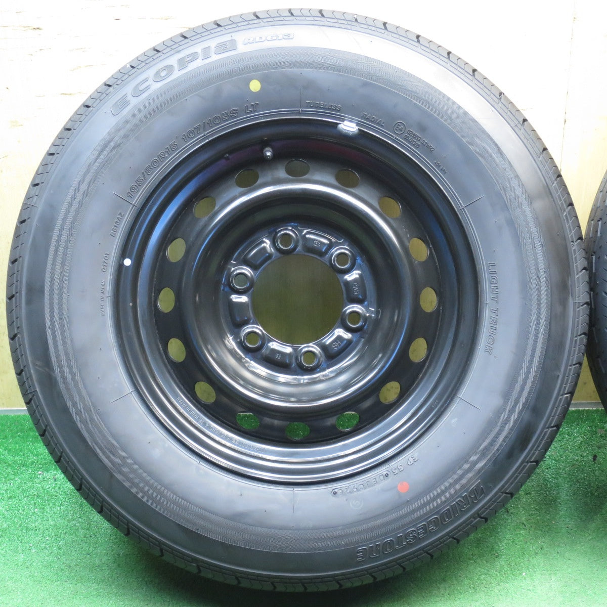 新車外し！26年◎トヨタ ハイエース 純正 スチール 195/80R15 107/105S ブリヂストン エコピア RD613 15インチ PCD139.7/6H◎6091909NJノ