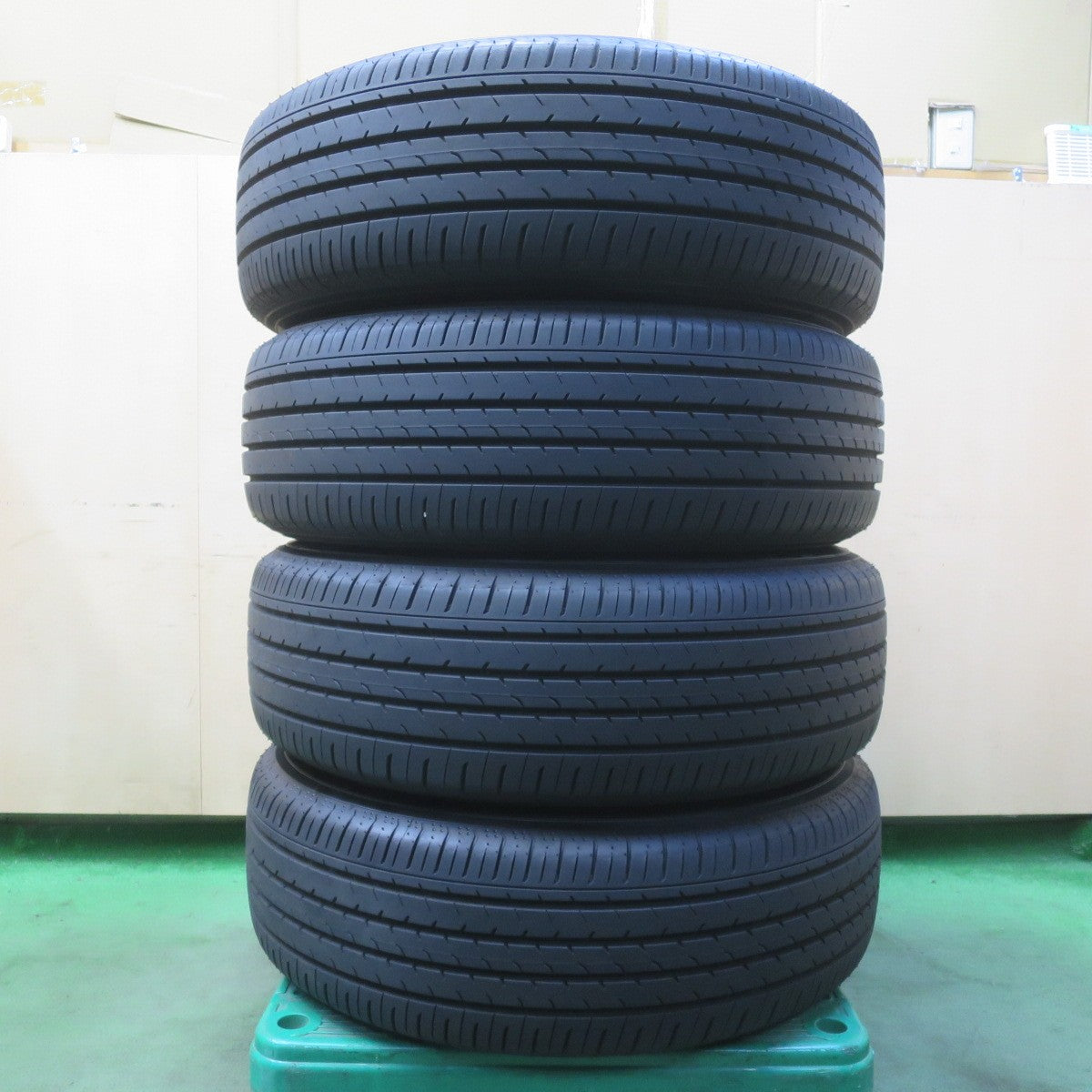 バリ溝！25年！キレイ！ほぼ10分◎トヨタ 40系 アルファード Zグレード 純正 225/60R18 ヨコハマ アドバン V03 18インチ PCD120/5H◎6081105IMノ
