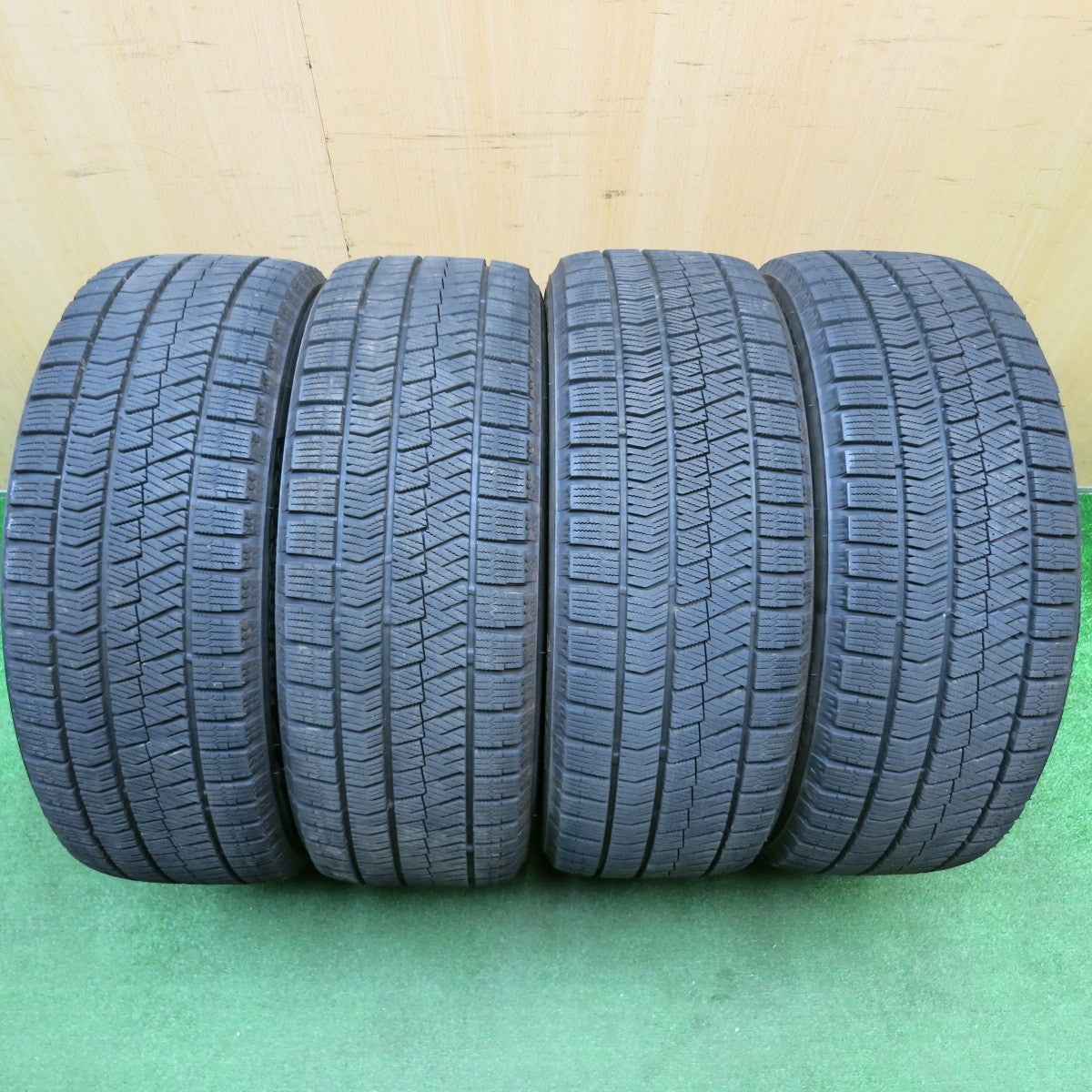 バリ溝！21年！9.5分★86 BRZ 等 wedsSport SA-35R AMF 215/45R17 スタッドレス ブリヂストン ブリザック VRX2 17インチ ウェッズスポーツ PCD100/5H★5121104HAス