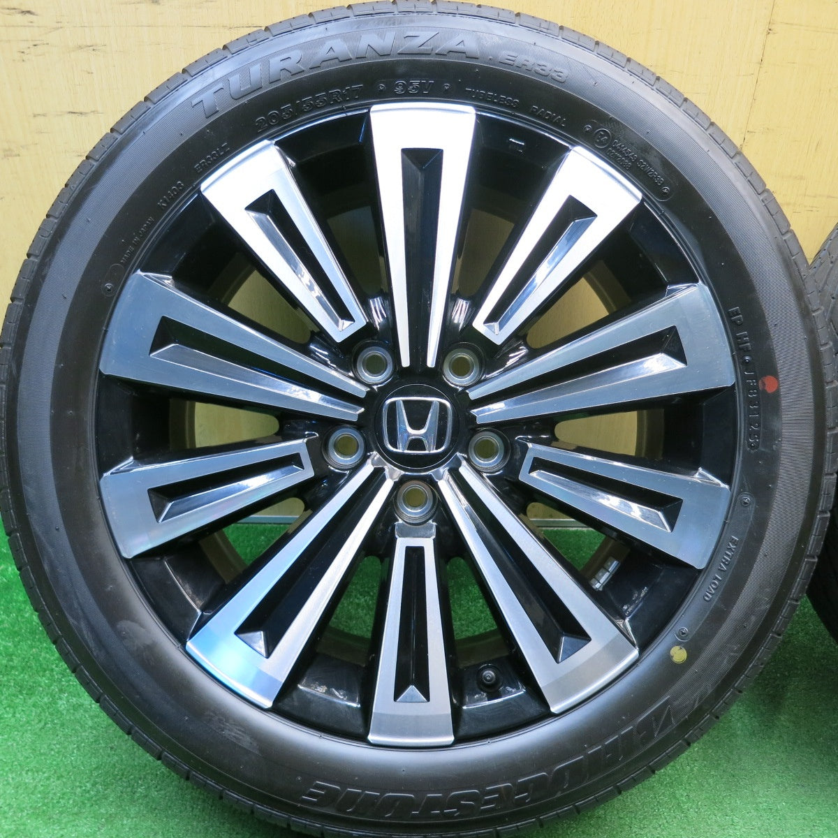新車外し！25年★ホンダ ステップワゴン スパーダ プレミアムライン 純正 205/55R17 ブリヂストン トランザ ER33 17インチ PCD114.3/5H★6022603HAノ