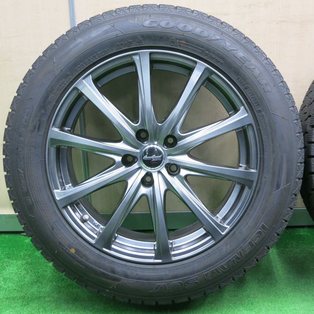 [送料無料] バリ溝！22年！綺麗！9.5分★スタッドレス 225/60R18 グッドイヤー アイスナビ SUV EuroSpeed MANARAY SPORT 18インチ PCD114.3/5H★4111203NJス