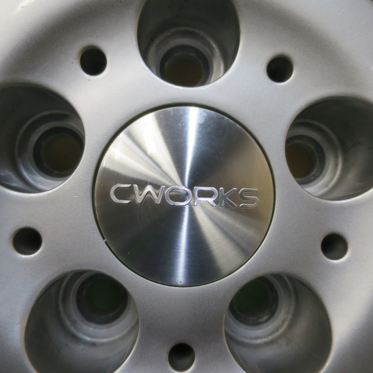 バリ溝！キレイ！9.5分★シエンタ 等 185/65R15 スタッドレス ダンロップ ウインターマックス WM01 CWORKS 15インチ PCD100/5H★5032912イス