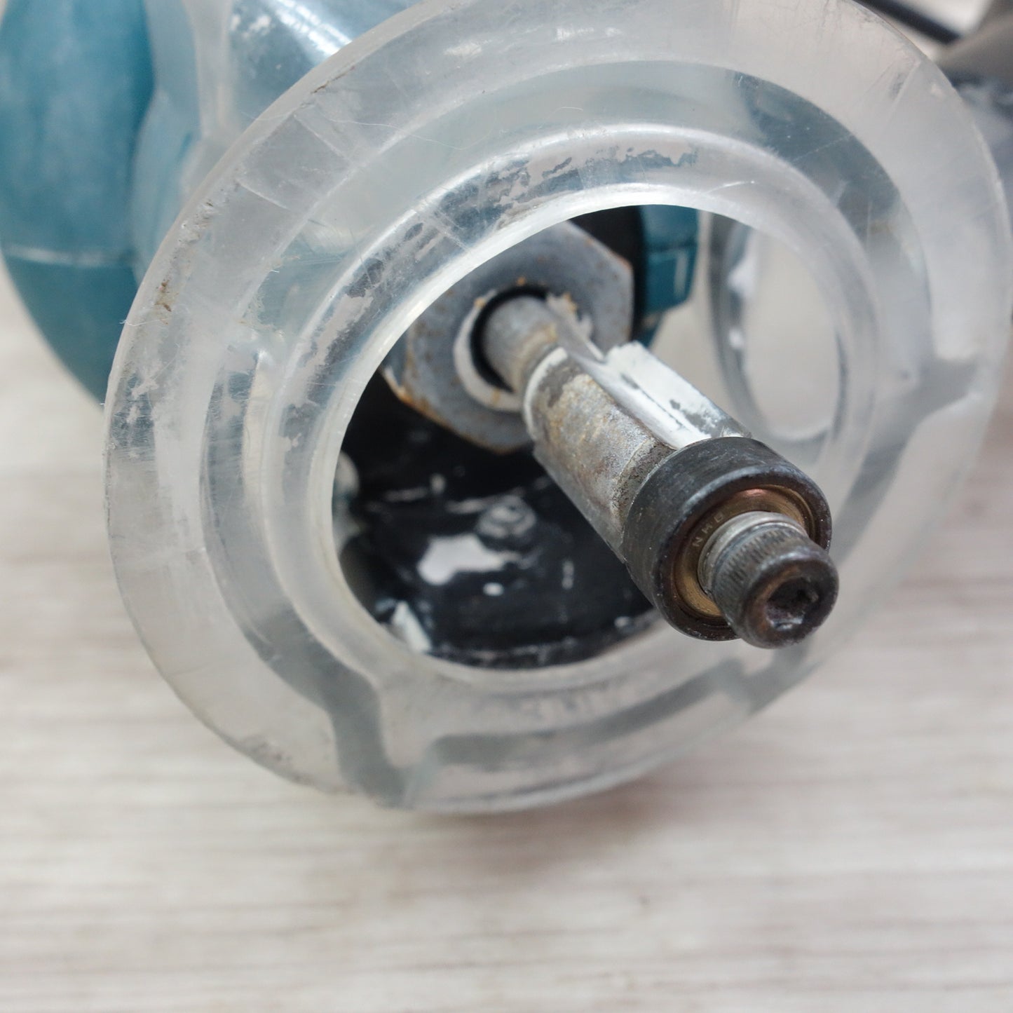 [送料無料] ☆マキタ 防じん ボード トリマ 100V 3706 防塵 トリマー 石こう 切抜き 電動 工具☆