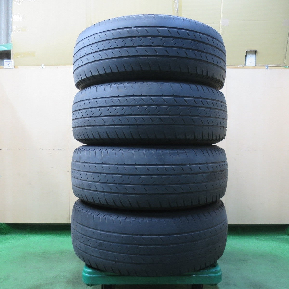 4本価格！21年★トヨタ 150系 ランクル プラド 純正 265/65R17 ミシュラン LATITUDE TOUR 17インチ PCD139.7/6H★5032103イノ