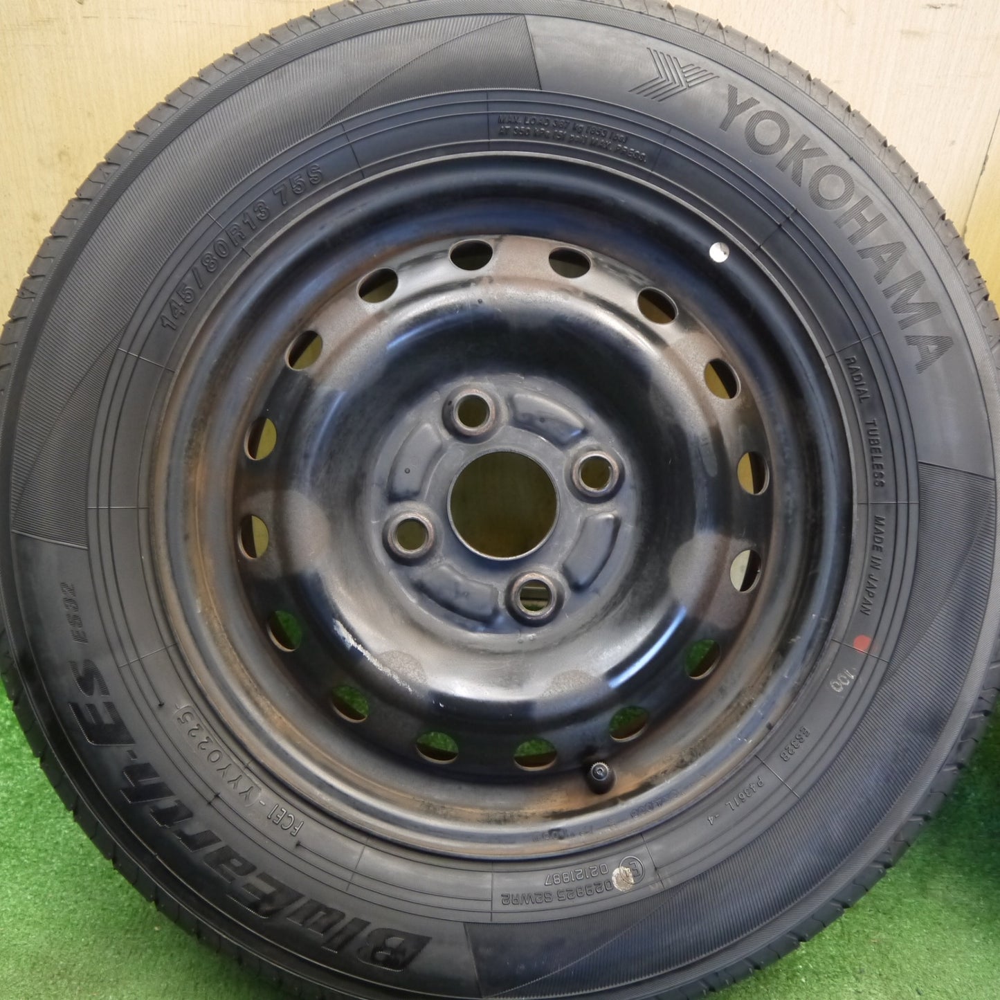バリ溝！25年！8.5分◎ダイハツ タント ムーヴ 等 純正 スチール 145/80R13 ヨコハマ BluEarth-ES ES32 13インチ PCD100/4H◎6080506Hノ