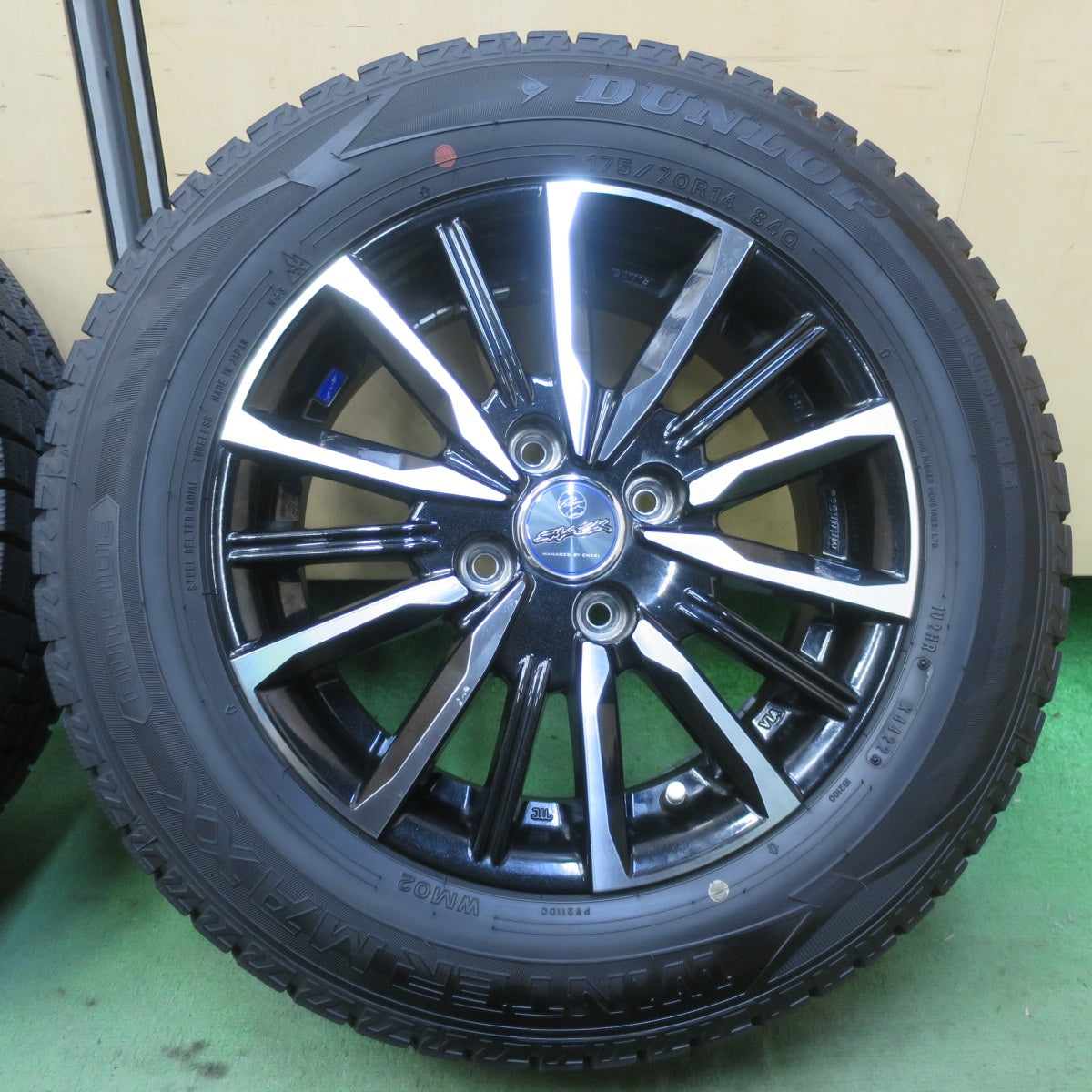 バリ溝！22年！9.5分◎スタッドレス 175/70R14 ダンロップ ウインターマックス WM02 SMACK ENKEI スマック エンケイ 14インチ PCD100/4H◎6080503IMス