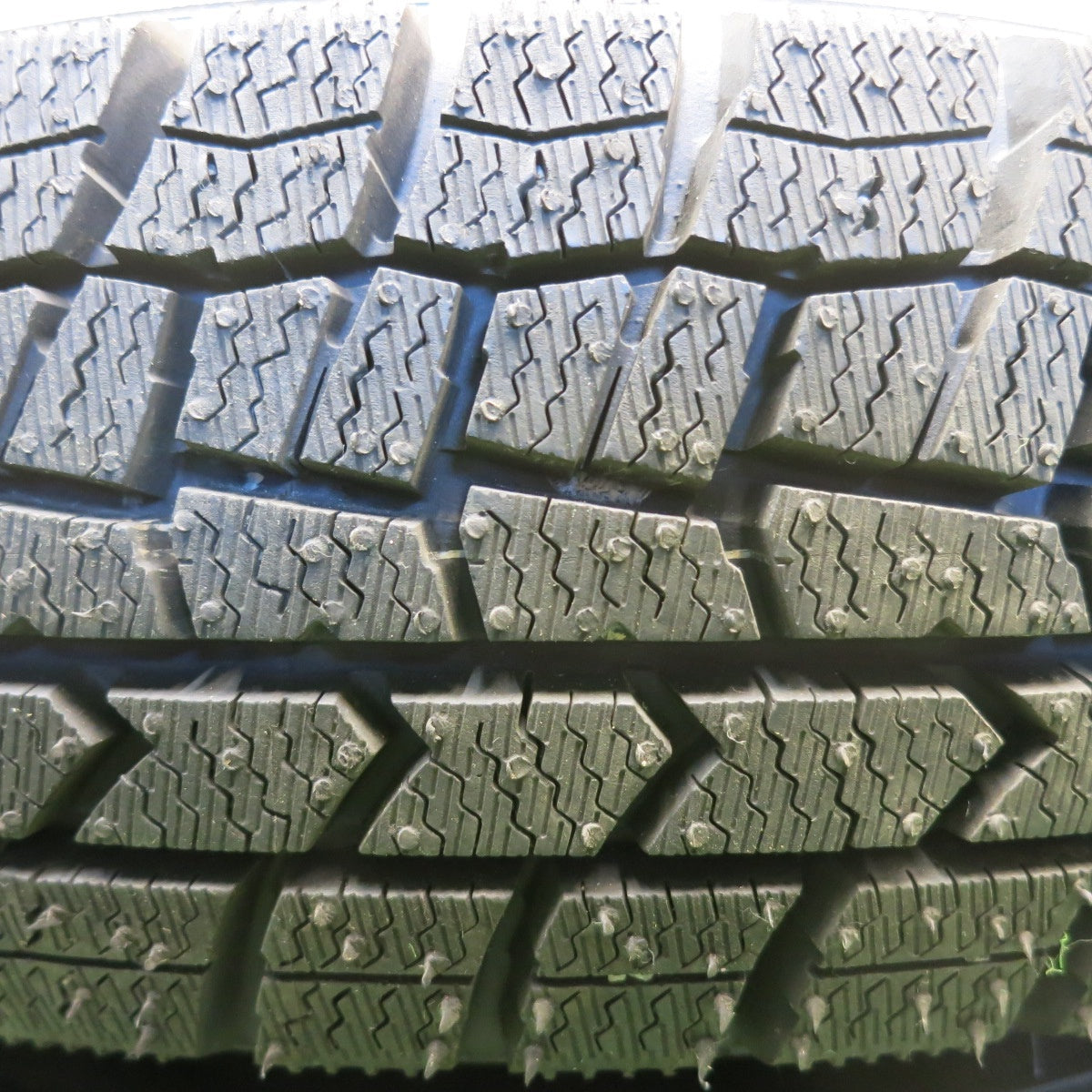 ほぼ未使用！23年★スタッドレス 135/80R12 ダンロップ ウインターマックス WM02 スチール ホイール 12インチ PCD100 110 114.3/4H マルチ★6051705HAス