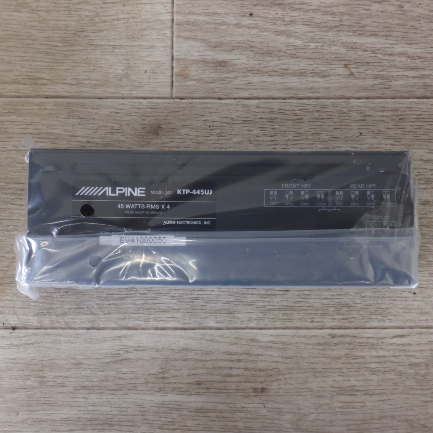 [送料無料] 未使用★アルパイン ALPINE 4チャンネル パワーアンプ LTP-445UJ　最大 80W×4(4Ω) 定格 45W×4(4Ω) SN比 82dBA★