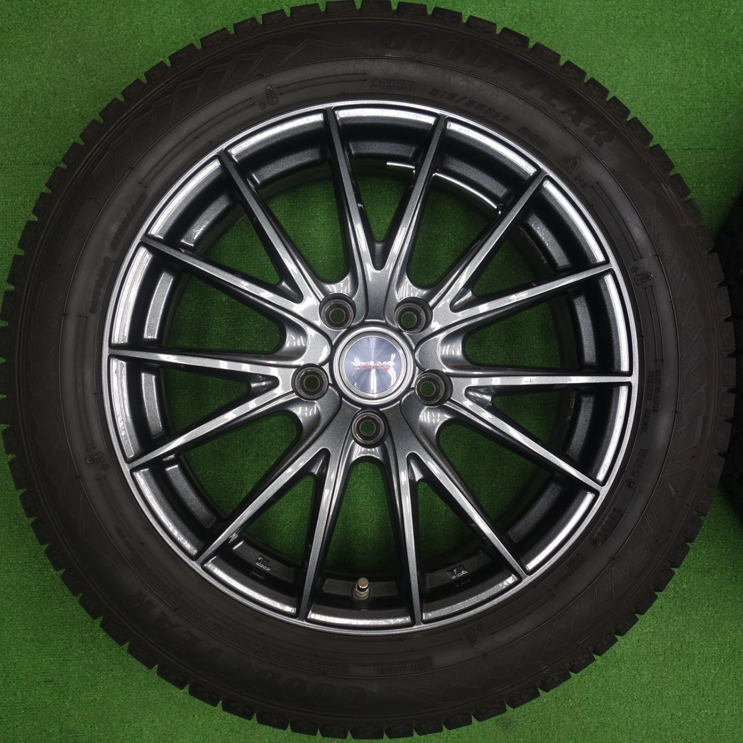 バリ溝！23年！キレイ！9.5分以上★スタッドレス 215/55R17 グッドイヤー アイス ナビ7 ナビ8 VELVA SPORTZ ヴェルヴァ 17インチ PCD114.3/5H★6041503KTス