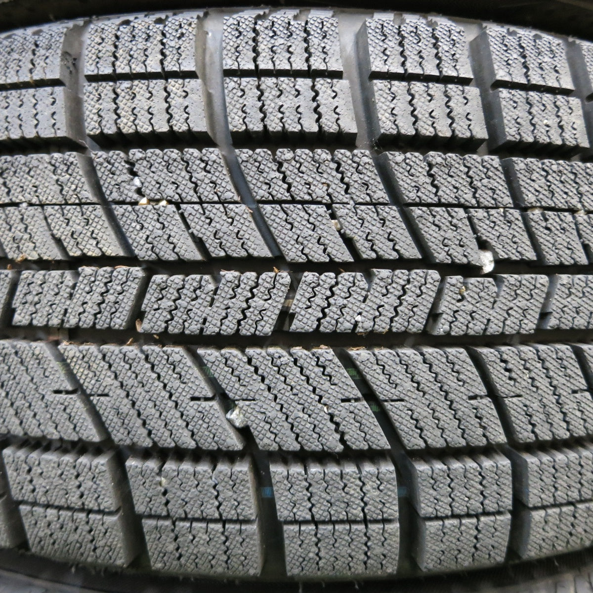 *送料無料* バリ溝！22年！キレイ！ほぼ10分★スタッドレス 175/55R15 ナンカン アイスアクティバ AW-1 Verthandi ヴェルザンディ PCD100/4H★4032604イス
