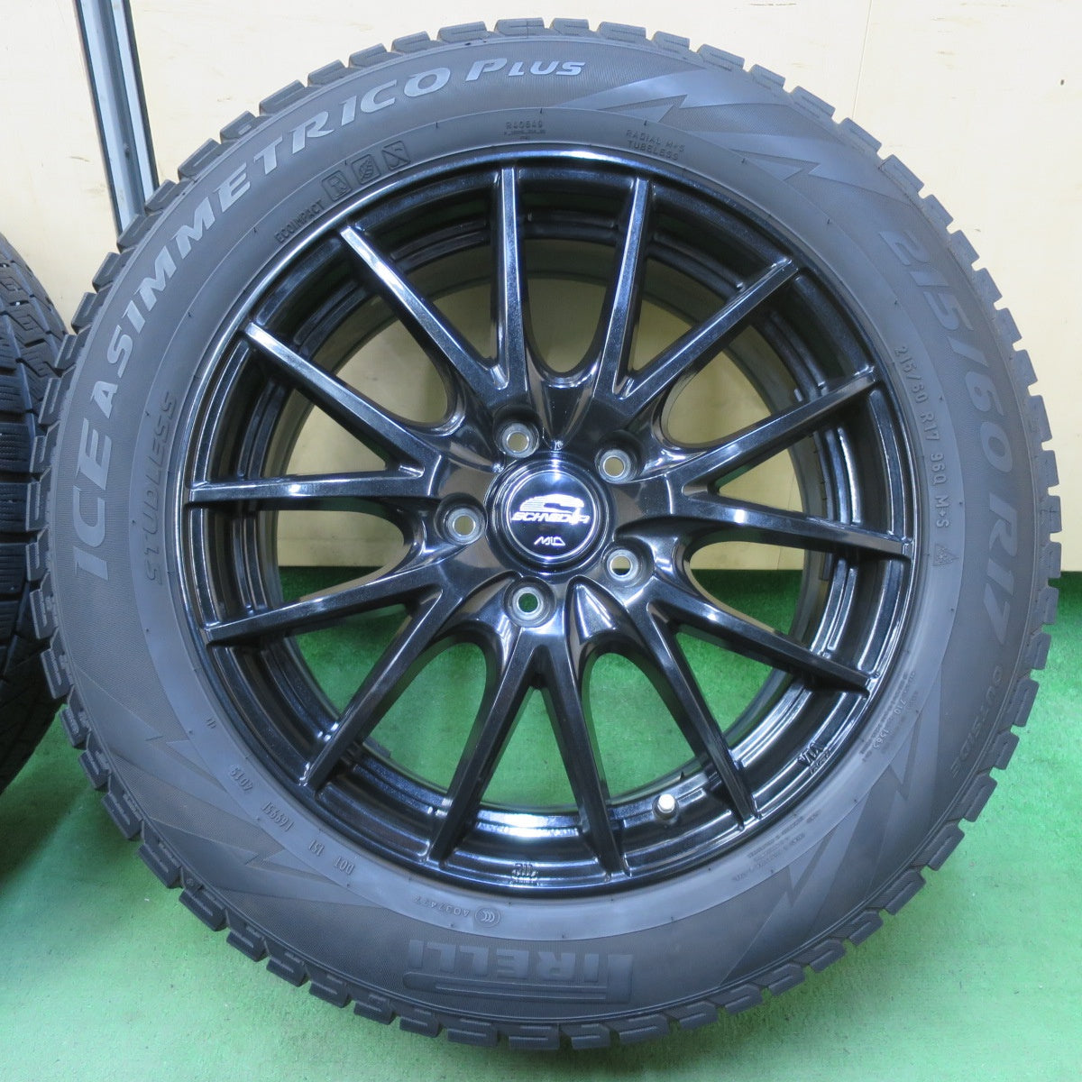 キレイ★スタッドレス 215/60R17 ピレリ アイスアシンメトリコ プラス SCHNEIDER MiD シュナイダー 17インチ PCD114.3/5H★5081803イス