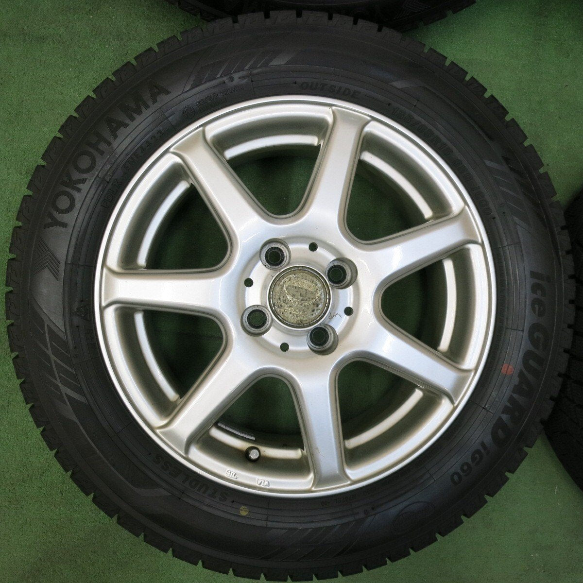 バリ溝！23年！ほぼ10分★スタッドレス 185/65R15 ヨコハマ アイスガード iG60 PRD V7 15インチ PCD100/4H★4122511SYス
