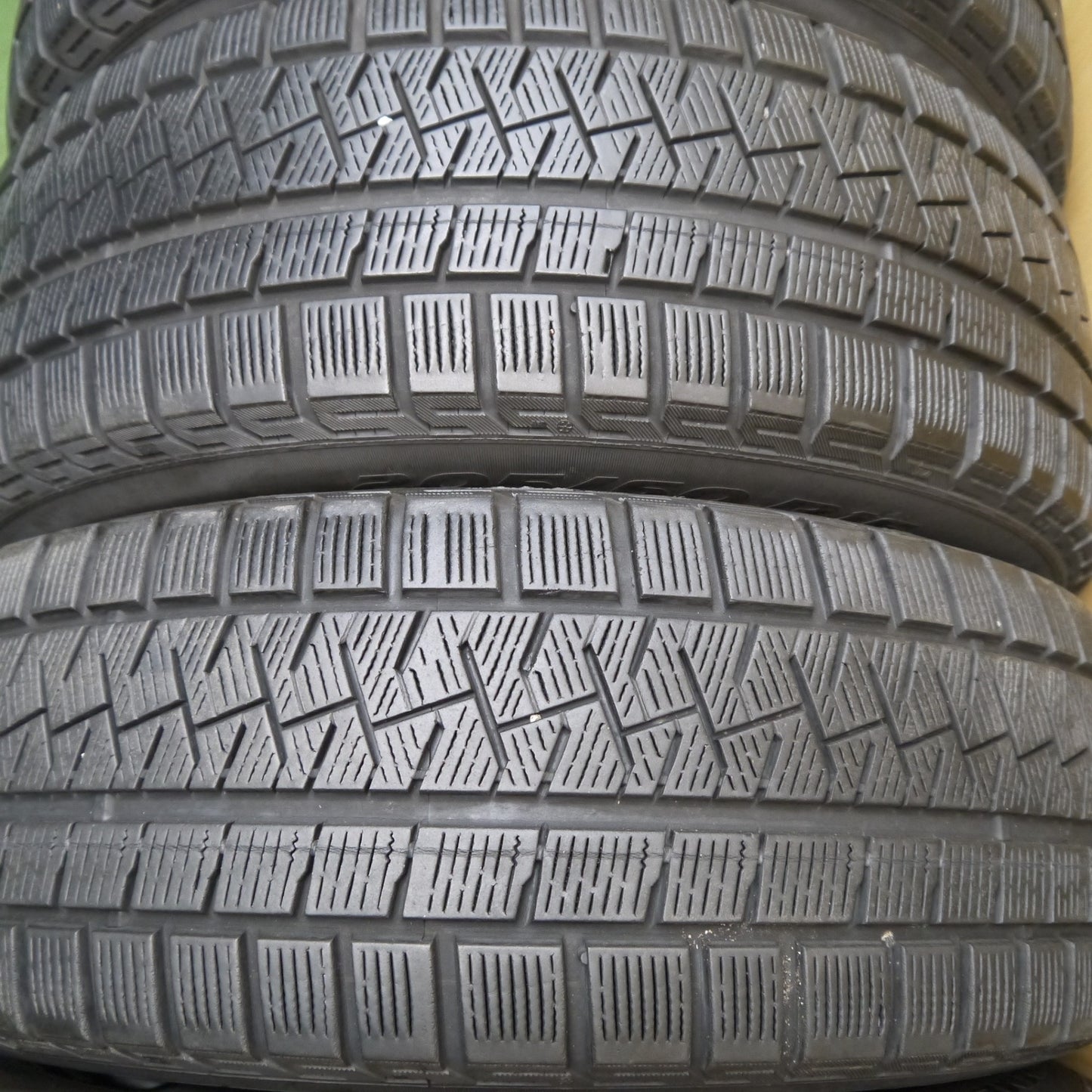 キレイ★BMW 等 MSW O・Z 205/60R16 スタッドレス ピレリ アイスアシンメトリコ 16インチ PCD120/5H OZ★3101607TNス