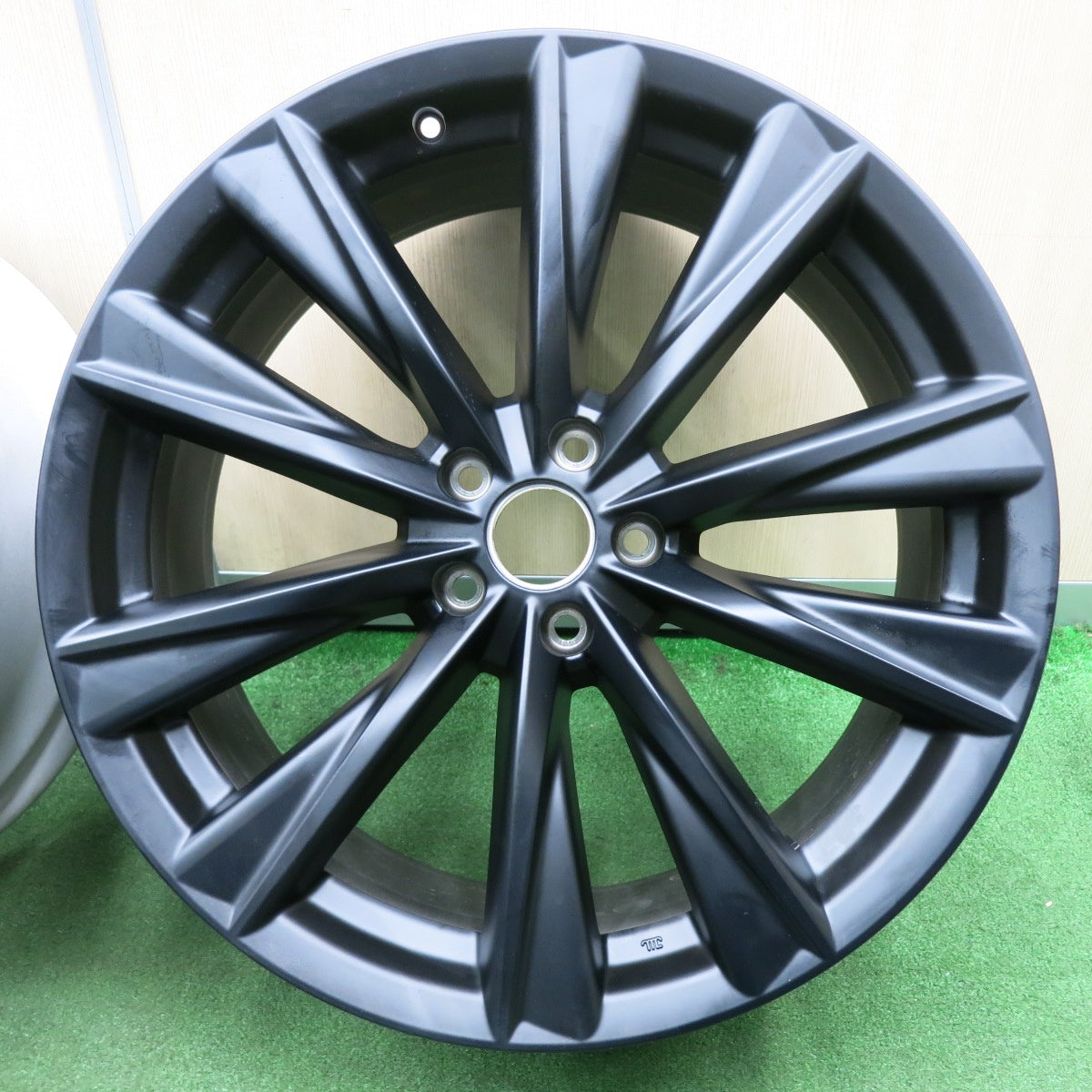 *送料無料* 新車外し★レクサス RX500h Fスポーツ パフォーマンス 純正 ホイール 21インチ 21×8J PCD114.3/5H★4060501NJホ