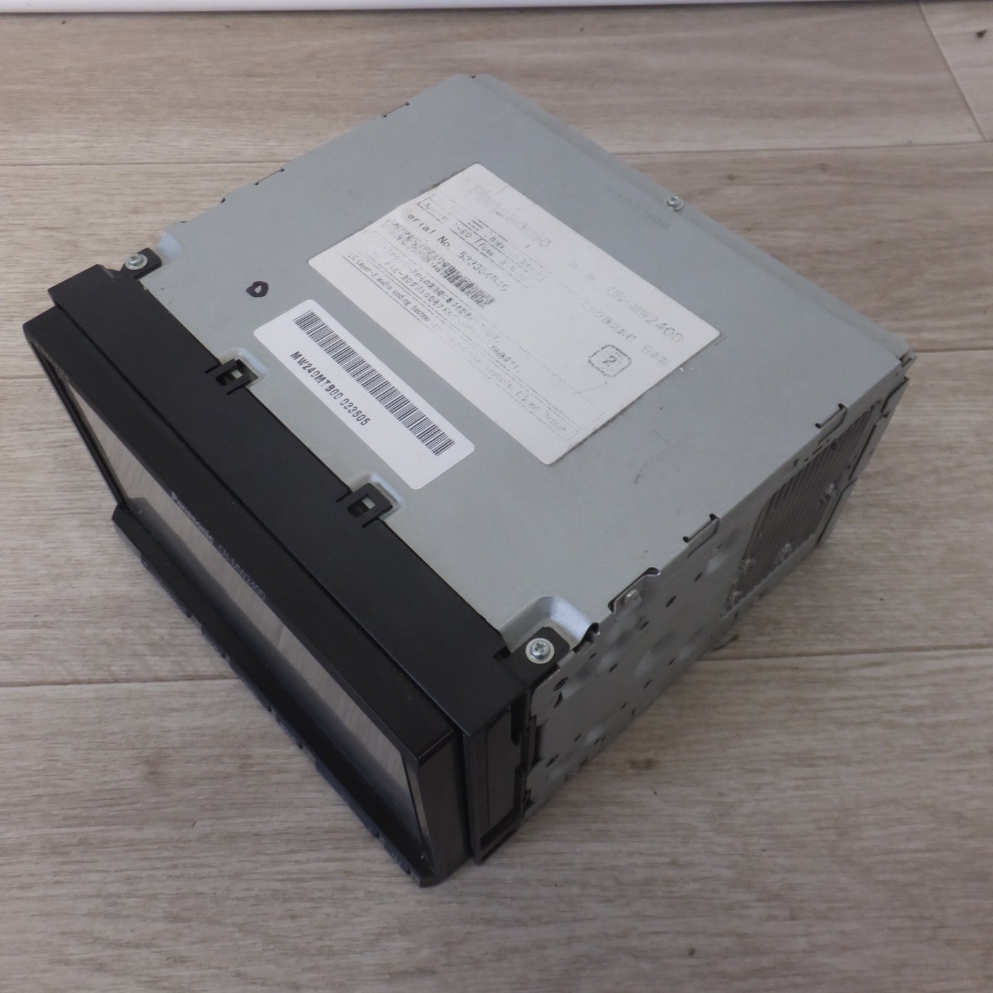 [送料無料] 現状品★パナソニック Panasonic SDカーナビゲーション Strada CN-MW240D(35)★