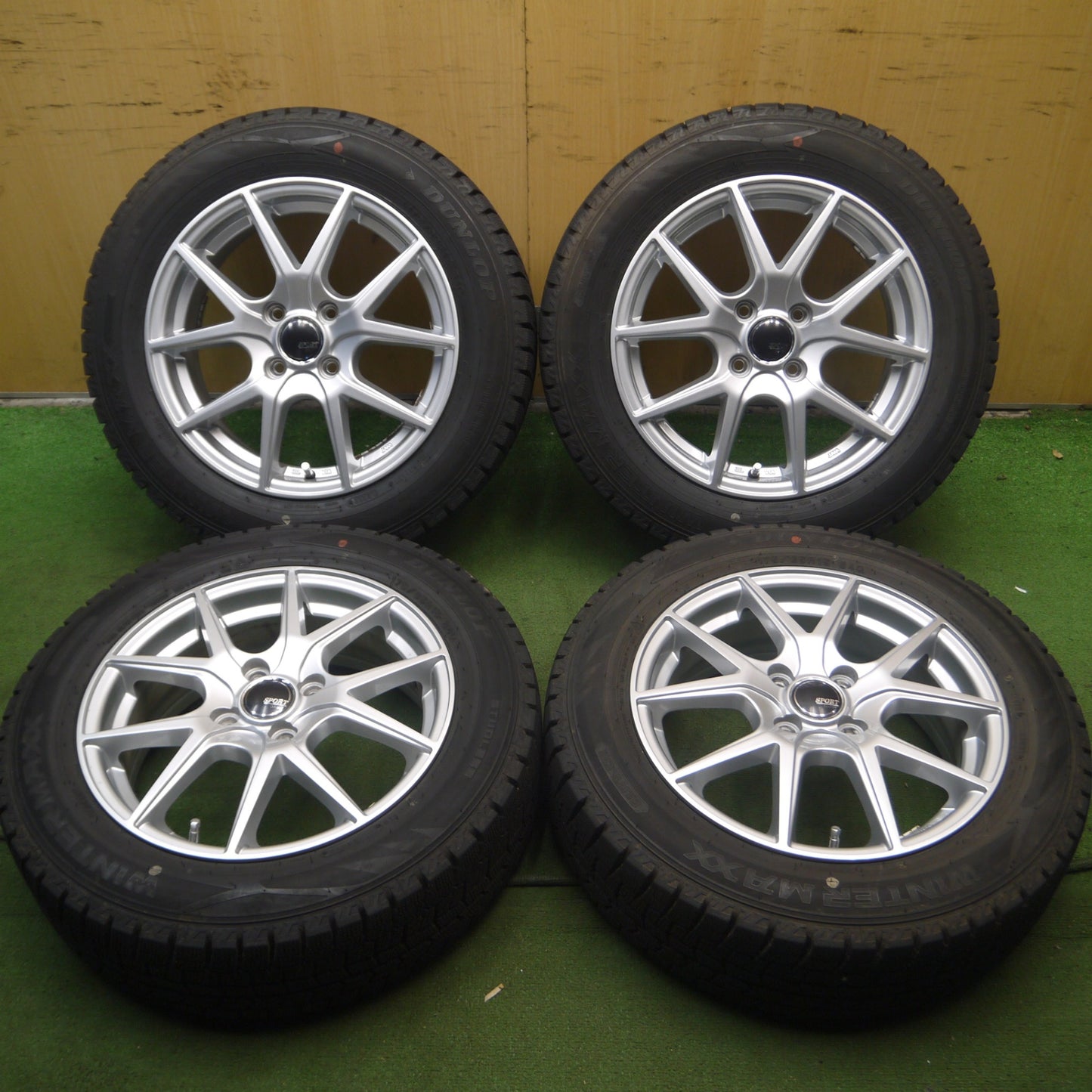*送料無料* バリ溝！22年！キレイ！9.5分★スタッドレス 175/65R15 ダンロップ ウインターマックス WM02 SPORT DAISY 15インチ PCD100/4H★4061702Hス