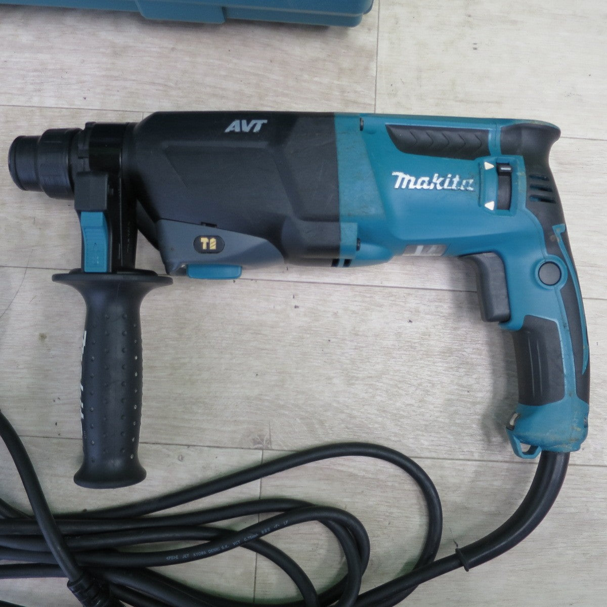 [送料無料] キレイ☆makita マキタ ハンマードリル HR2601F 電動工具 ケース付き 100V 26mm 電動 工具  DIY 大工 道具☆