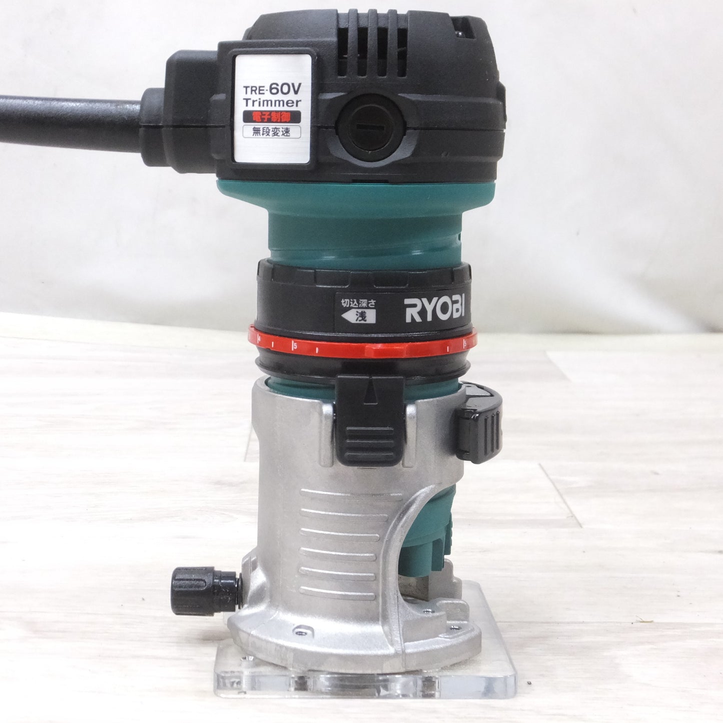 [送料無料] キレイ◆リョービ RYOBI 電子 トリマ TRE-60 軸径 100V 6mm トリマー 電動 工具◆