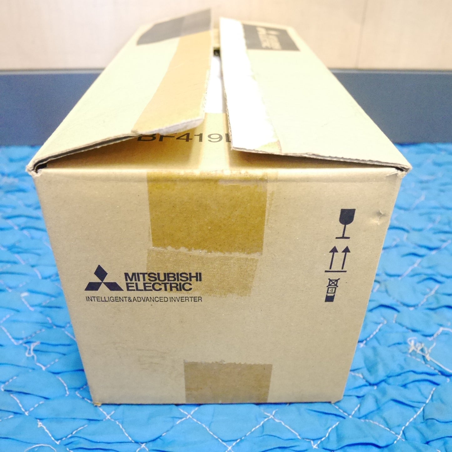 [送料無料] 未使用☆三菱 インバーター FR-A820-0.4K-1 MITSUBISHI 200V☆