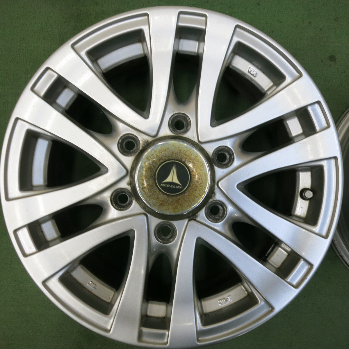 4本価格★MUD CLIFF マッド クリフ 15インチ 15×6JJ PCD139.7/6H★5052106SYホ