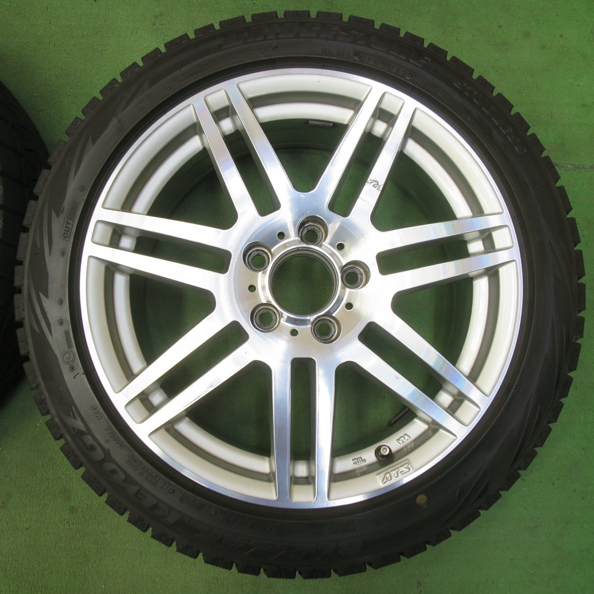 バリ溝！9.5分以上★ベンツ 等 ATS TWIN 225/45R17 スタッドレス ブリヂストン ブリザック REVO GZ 17インチ ツイン PCD112/5H★5070609イス