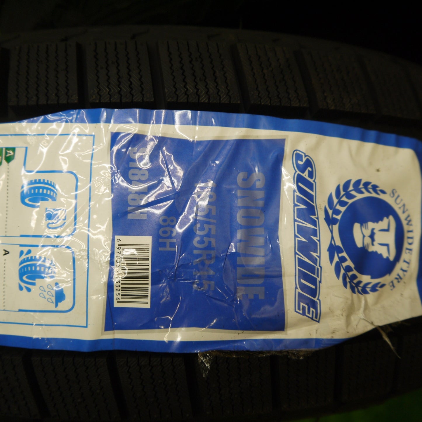 未使用！23年★スタッドレス 185/55R15 サンワイド SNOWIDE タイヤ 15インチ ノート マーチ デミオ スイフト ヤリス 等★5102201Hスタ