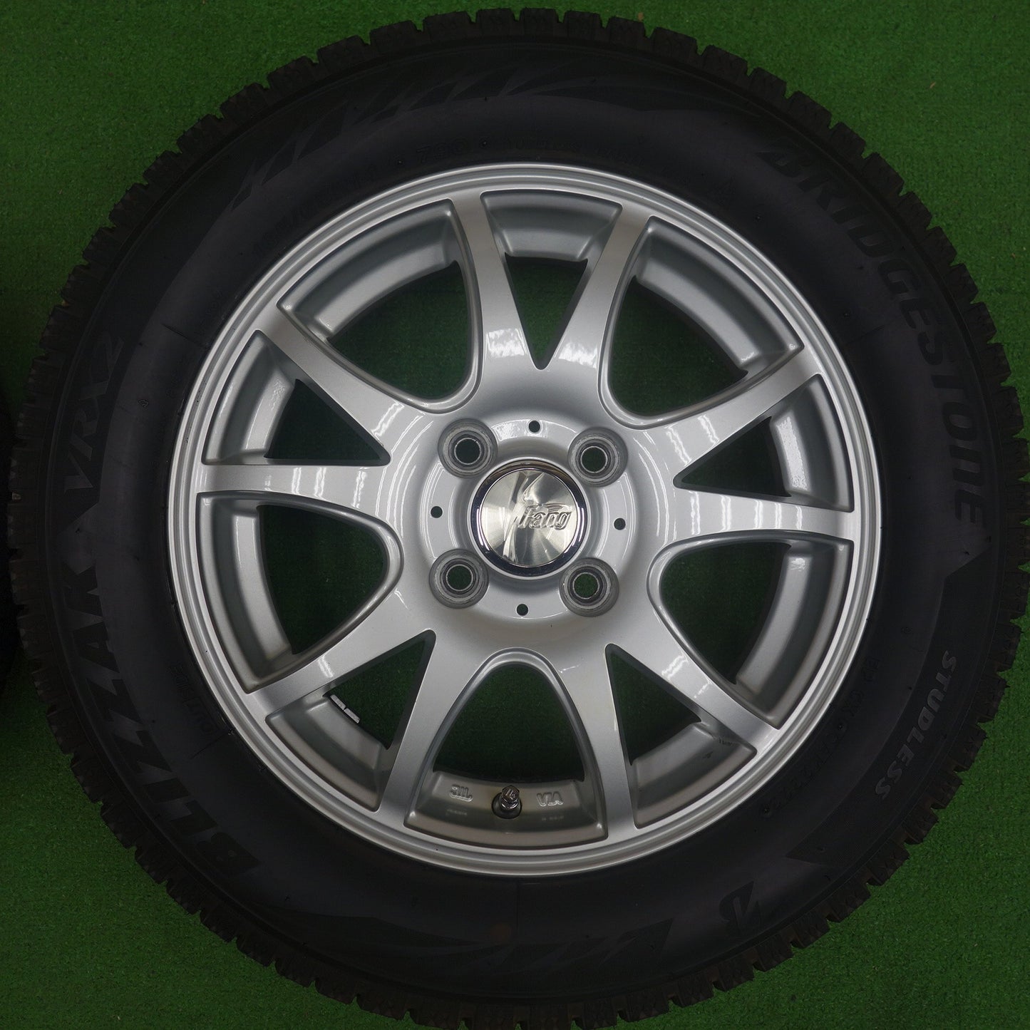 バリ溝！23年！9.5分★スタッドレス 165/65R14 ブリヂストン ブリザック VRX2 Fang ファング 14インチ ソリオ ハスラー 等 PCD100/4H★6041702KTス