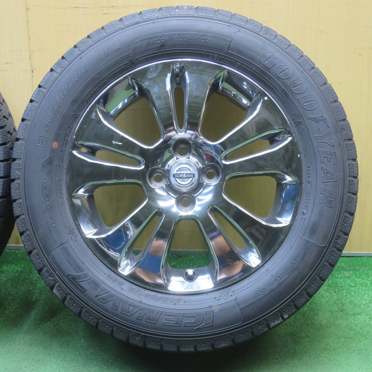 バリ溝！9.5分★日産 ウイングロード ライダー 純正 205/65R16 スタッドレス グッドイヤー アイスナビ7 16インチ PCD100/4H★6051302NJス