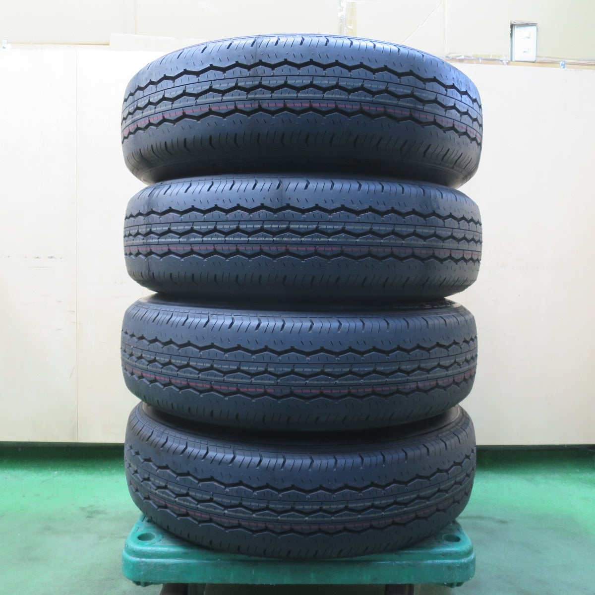 新車外し！25年★トヨタ 200系 ハイエース 純正 スチール 195/80R15 107/105S ブリヂストン エコピア RD613 15インチ PCD139.7/6H★6021901イノ