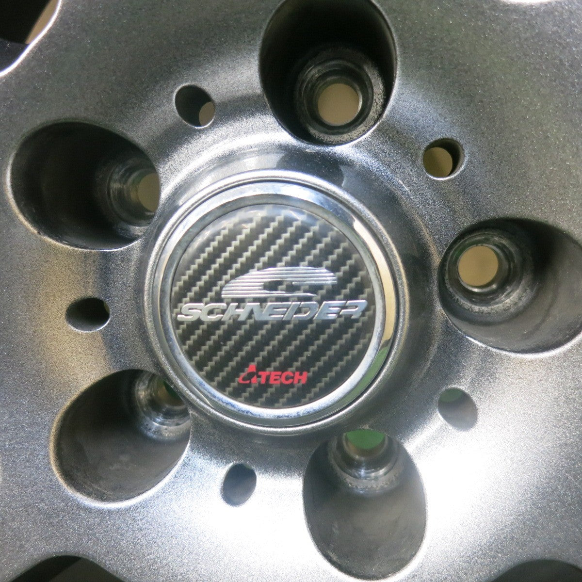 バリ溝！23年！キレイ！9.5分★スタッドレス 225/60R17 ピレリ アイスゼロ アシンメトリコ SCHNEIDER シュナイダー 17インチ PCD114.3/5H★5112104SKス
