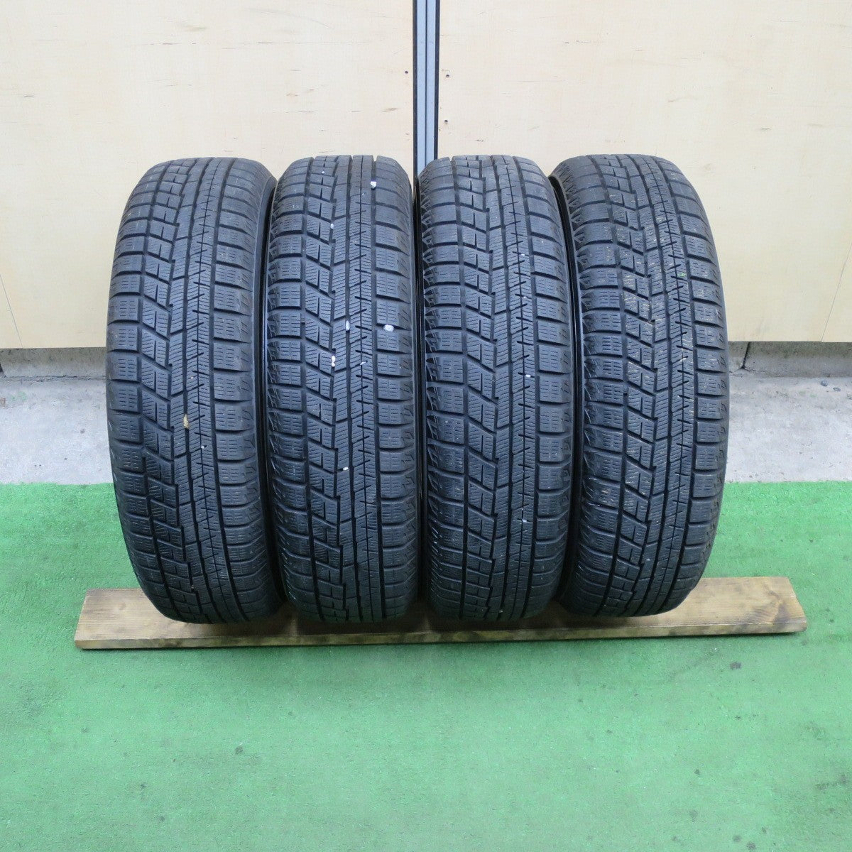 バリ溝！23年！キレイ！9.5分★スタッドレス 155/65R14 ヨコハマ アイスガード iG60 QRASIZ VS9 KOSEI クレイシズ 14インチ PCD100/4H★6022704TTス