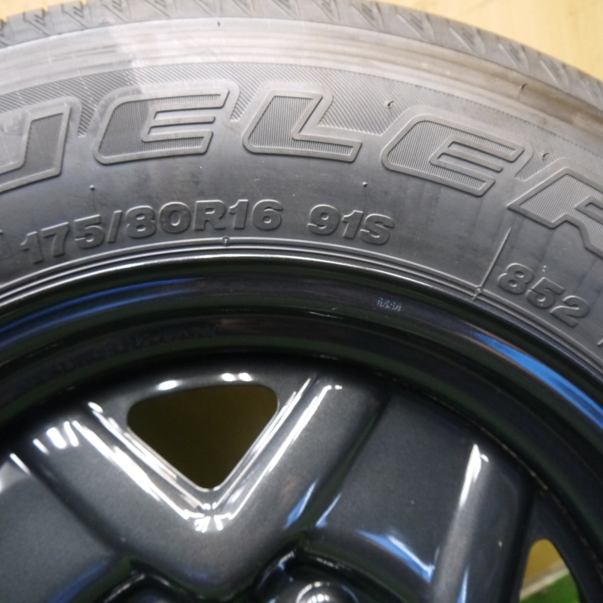 新車外し！25年！1本◎スズキ JB64 ジムニー 純正 スチール 175/80R16 ブリヂストン デューラー H/L 852 DUELER 16インチ PCD139.7/5H◎6091104Hノ