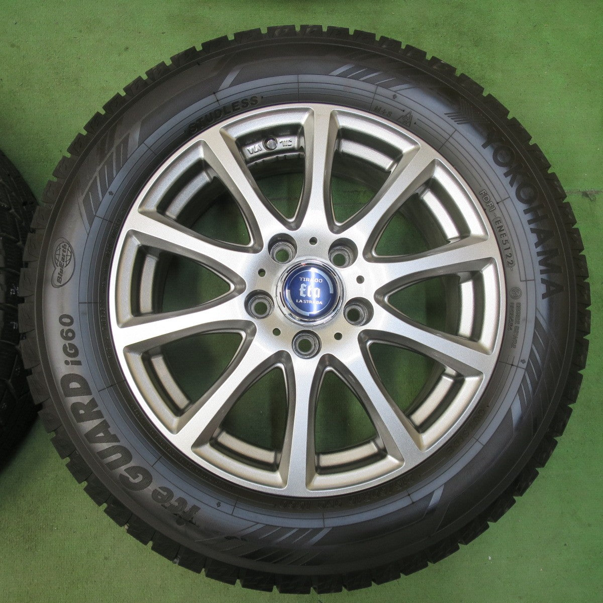 バリ溝！22年！キレイ！9.5分★スタッドレス 215/60R16 ヨコハマ アイスガード iG60 TIRADO Eta LA STRADA ティラード ラストラーダ 15インチ PCD114.3/5H★5122002イス