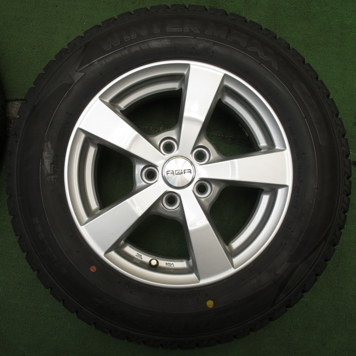 バリ溝！キレイ！9.5分★ワーゲン 等 AGA Nexta 185/70R14 スタッドレス ダンロップ ウインターマックス WM02 ネクスタ 14インチ PCD100/5H★5070405NJノ