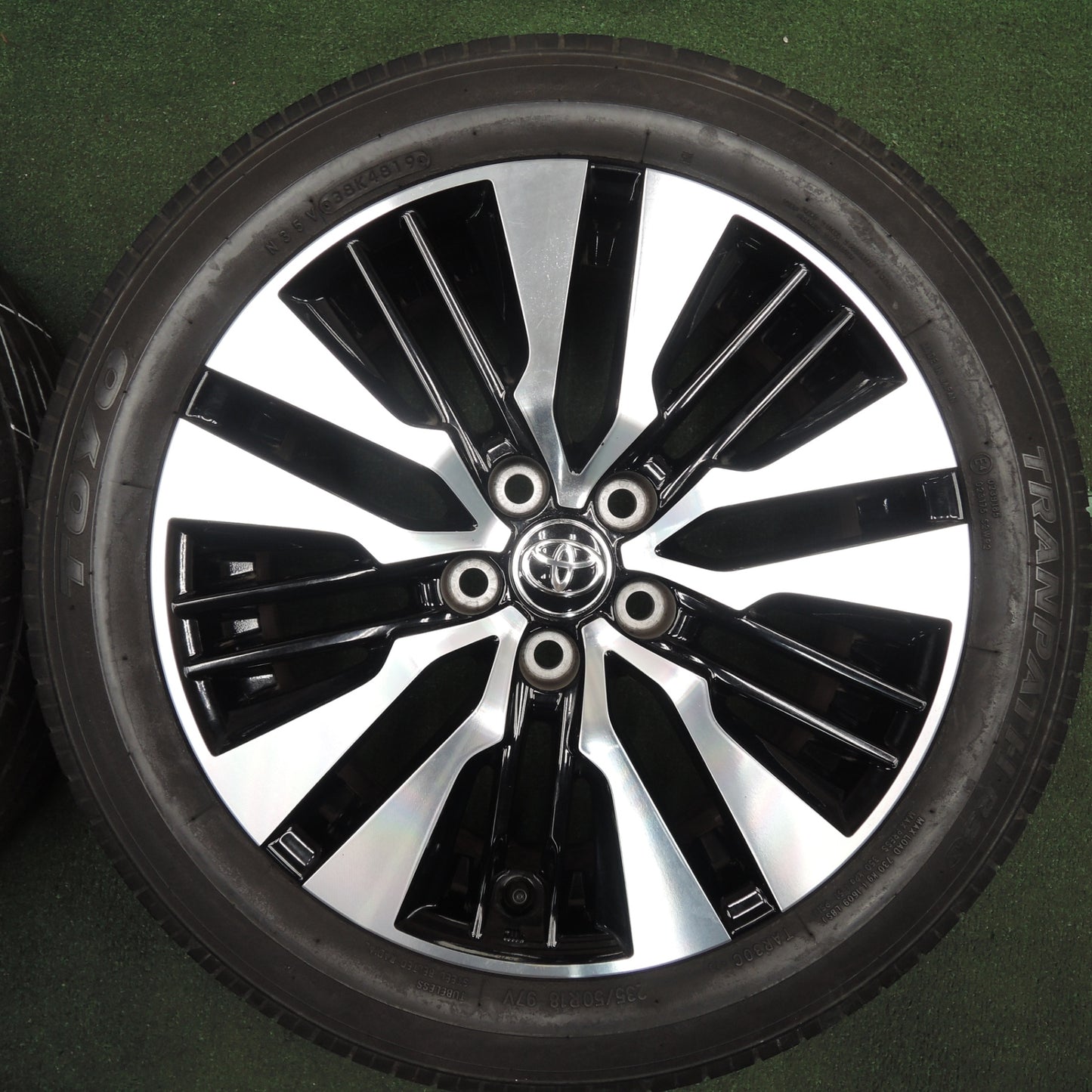 *送料無料* 4本価格★トヨタ 30系 アルファード ヴェルファイア 純正 235/50R18 トーヨー トランパス R30 PCD114.3/5H★4031807TNノ