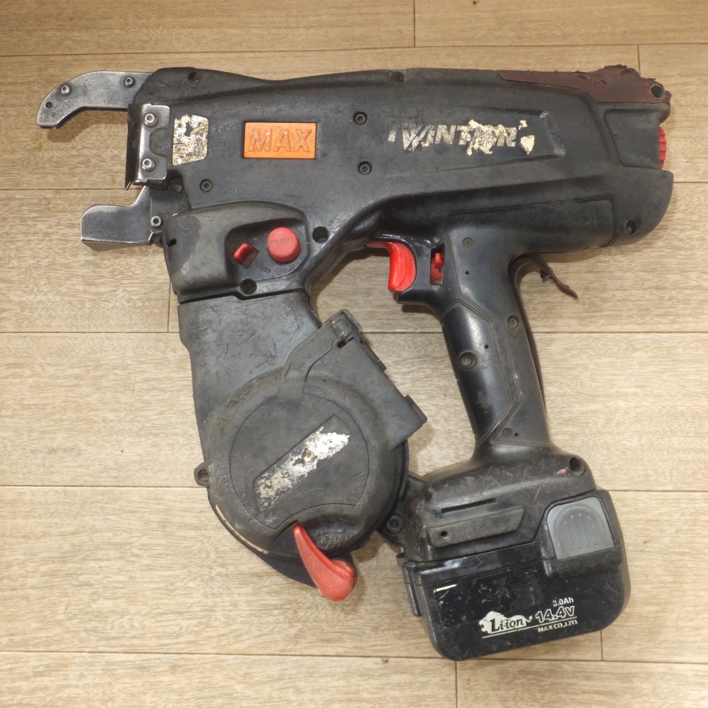 [送料無料] ★マックス MAX 鉄筋結束機 リバータイア ツインタイア TWINTIER RB-440T RB90670 14.4V(2)★