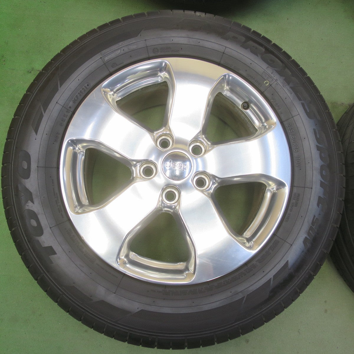 バリ溝！9.5分◎JEEP ジープ グランドチェロキー 純正 265/60R18 トーヨー プロクセス スポーツ SUV 18インチ PCD127/5H◎6071505イノ
