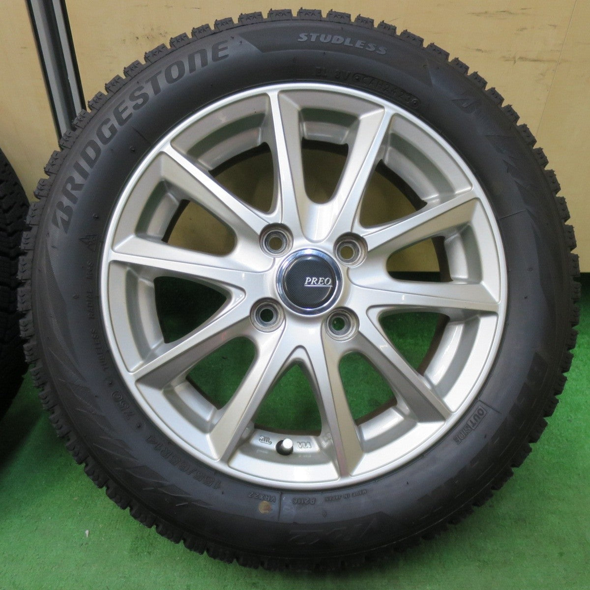 バリ溝！23年！キレイ！ほぼ10分★スタッドレス 155/65R14 ブリヂストン ブリザック VRX2 PREO プレオ 14インチ PCD100/4H★5010703イス
