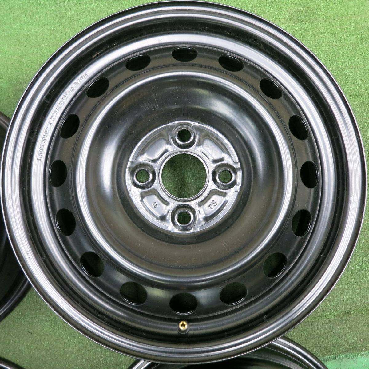 中古ホイール15x6J PCD100 ヤリス純正スチール4本セット 激安 4本セット】トヨタ ヤリス(2020.2~) 純正 スチールホイール 鉄