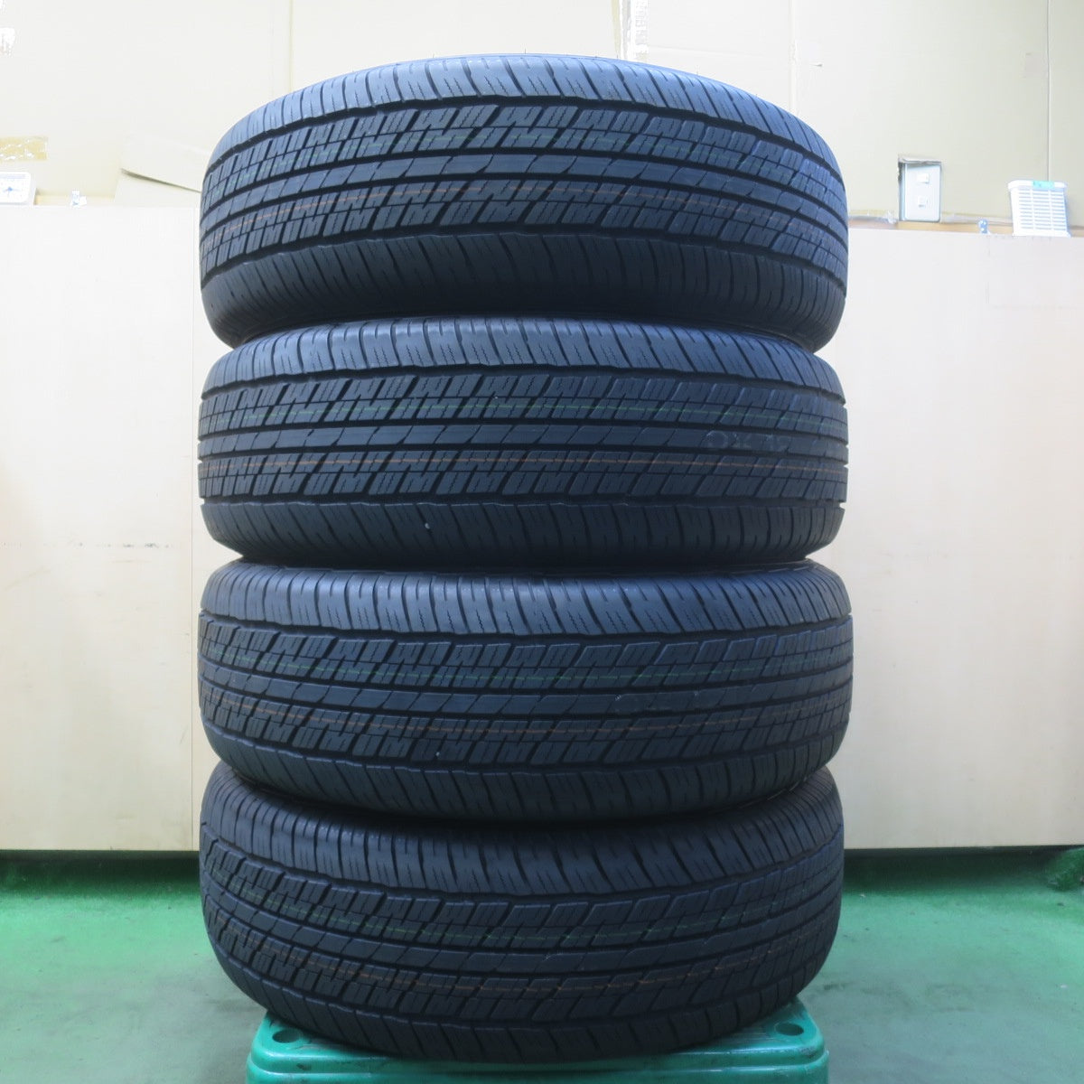 新車外し！25年◎265/65R18 ダンロップ AT23 グラントレック タイヤ 18インチ ランクル 300 250 レクサス LX 等◎6101608イノタ