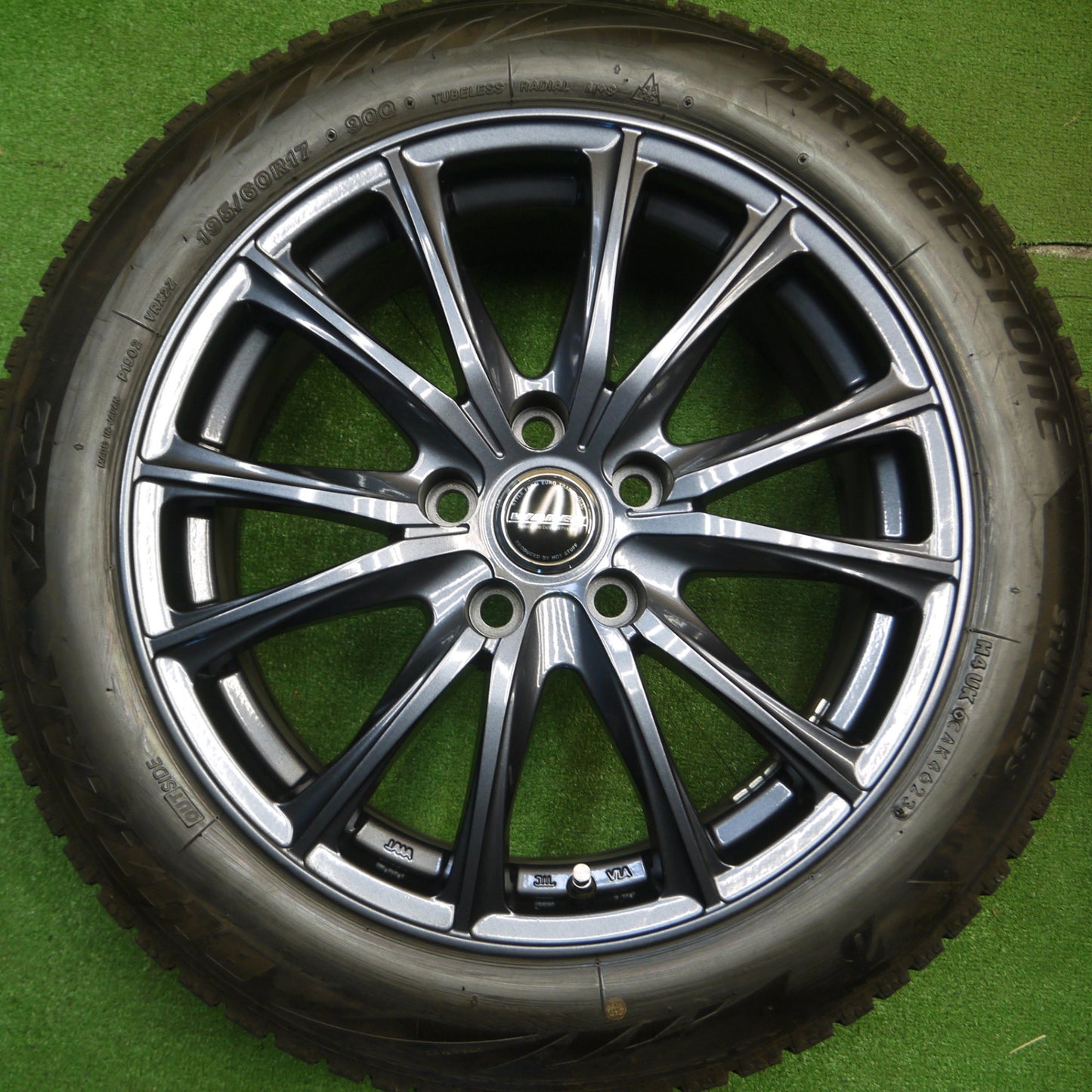 [送料無料] バリ溝！23年！キレイ！9分★スタッドレス 195/60R17 ブリヂストン ブリザック VRX2 WAREN ヴァーレン 17インチ PCD114.3/5H★5011510Hス