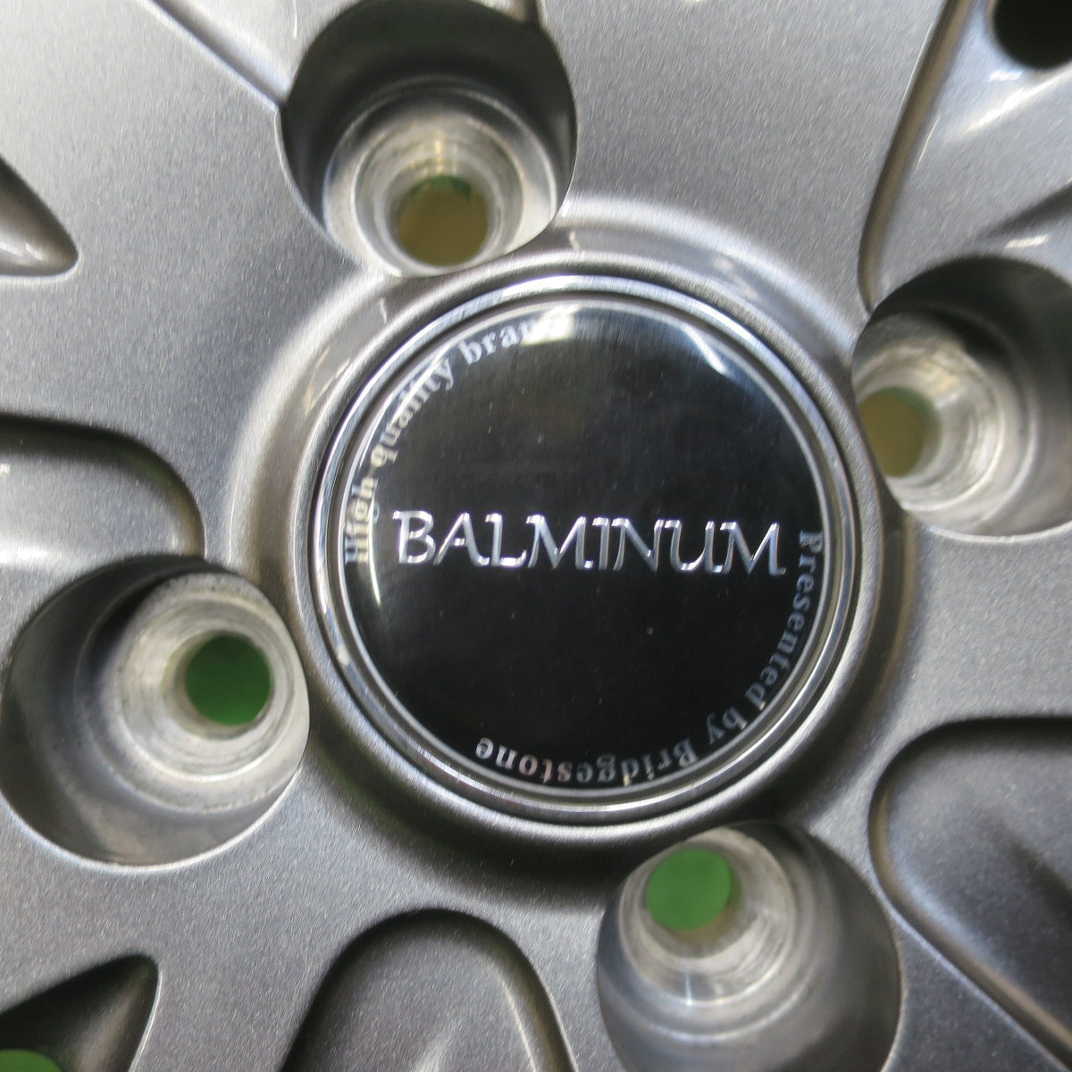 バリ溝！24年！キレイ！ほぼ10分★スタッドレス 185/55R16 ブリヂストン ブリザック VRX3 BALMINUM BR10 バルミナ 16インチ PCD100/4H★6031605イス