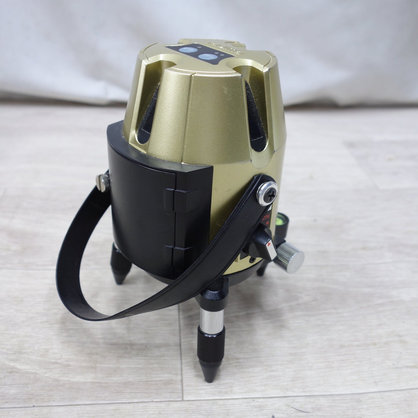 [送料無料] 付属品付き◆タジマ レーザー 墨出器 GT2bZi GT2BZ-I 三脚 ELV-150 ケース付き 墨出し器 TAJIMA◆