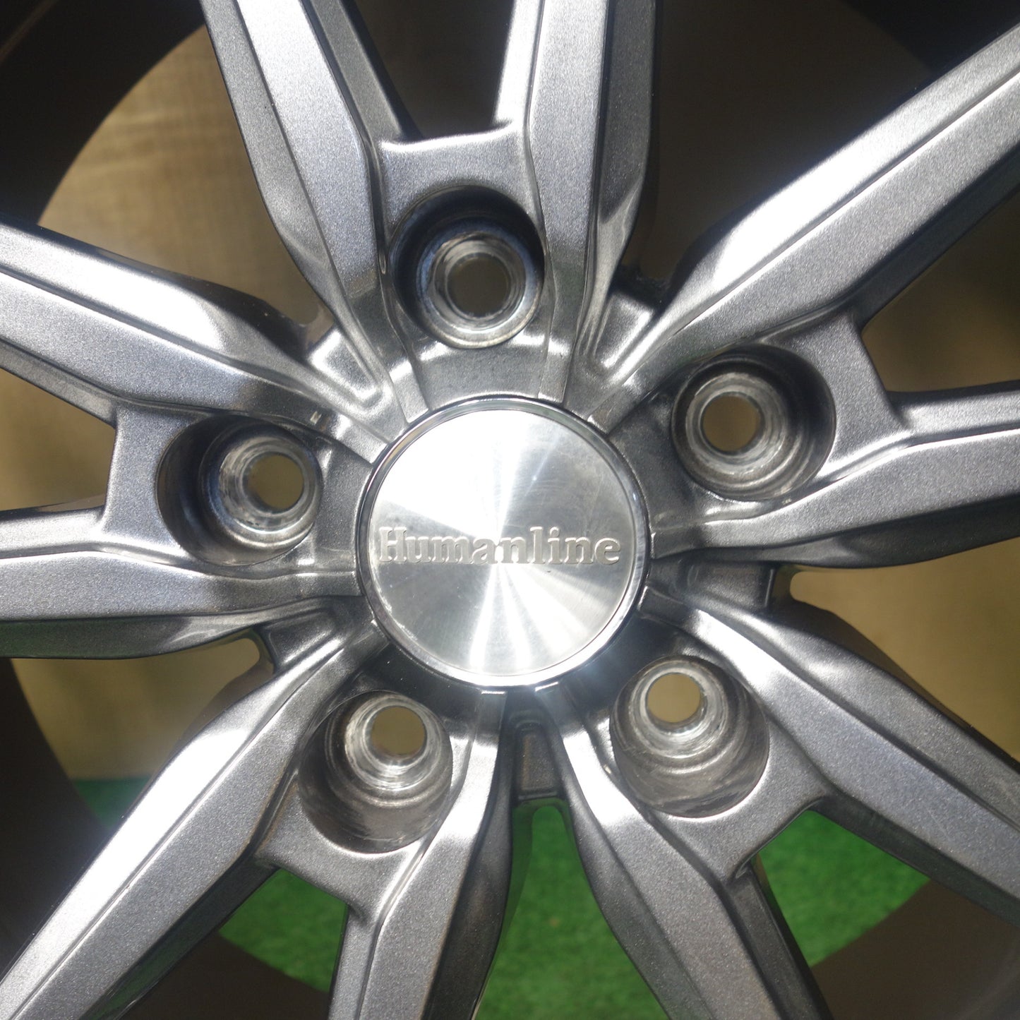 バリ溝！キレイ！9.5分★スタッドレス 195/60R16 ブリヂストン ブリザック VRX Humanline ヒューマンライン 16インチ PCD114.3/5H★6020103KTス