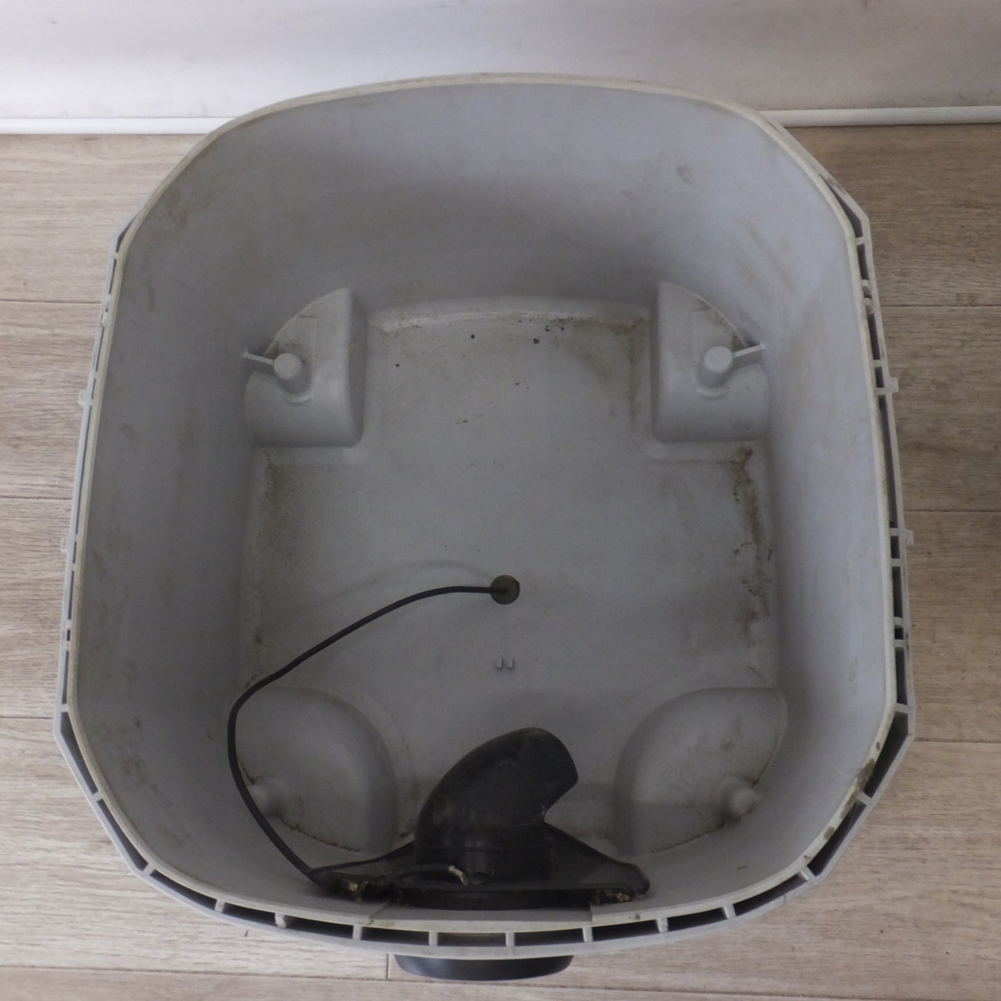[送料無料] ★マキタ makita 乾湿両用 業務用 集じん機 VC0820　100V～ 11A 50-60Hz 1050W★